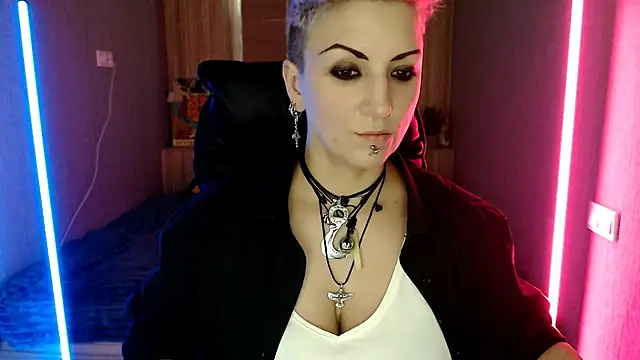 Sweet-n-Strong live sex cam