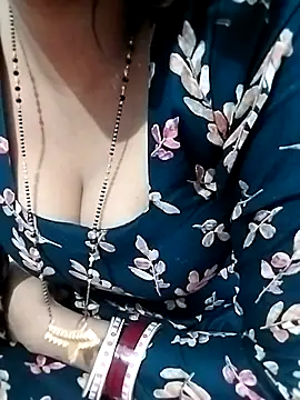 Shivangi-Sinha's cam snapshot