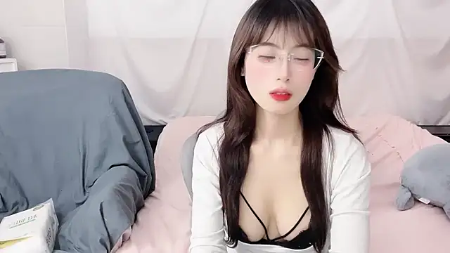 yuanbao_a's cam snapshot