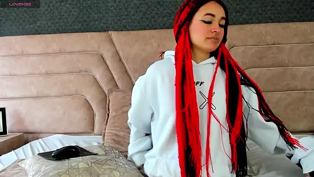 alice_foxred live sex cam