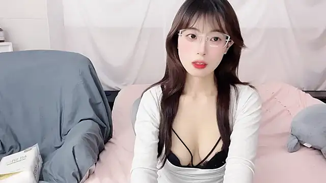 yuanbao_a's cam snapshot