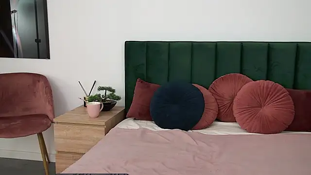 Chloe_Richardson live sex cam