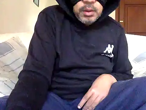 CaiBull live sex cam