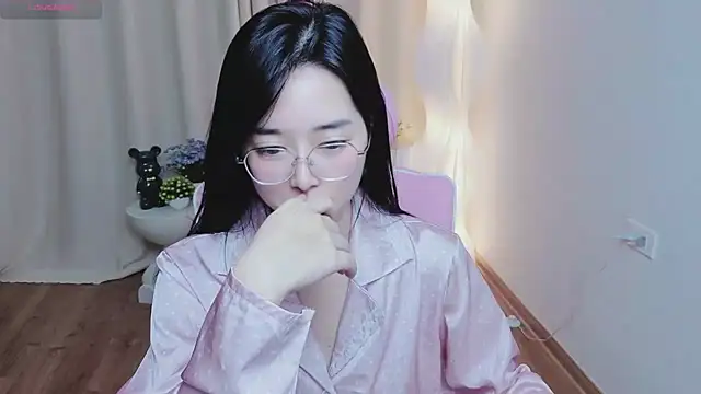 Miu-999 live sex cam