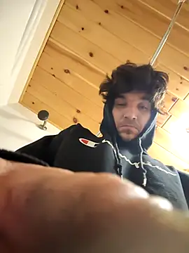 Lilsmokeshow017 live sex cam