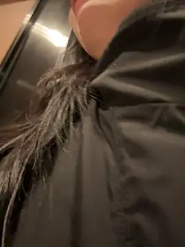 yourkeer live sex cam