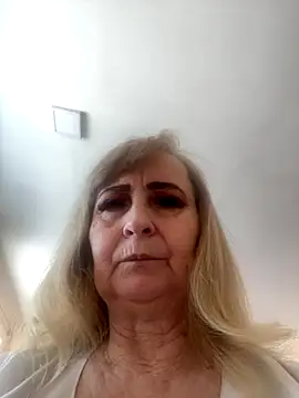 Irina2909@xh live sex cam