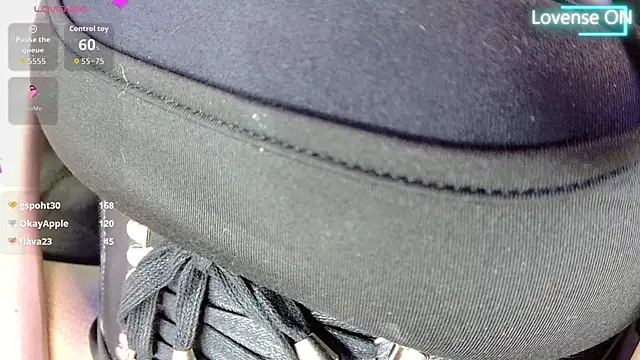 famousALYX live sex cam