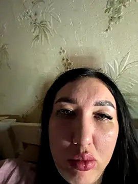 Naughtbaby_2025's cam snapshot