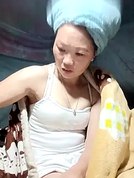 blonde_blg's cam snapshot