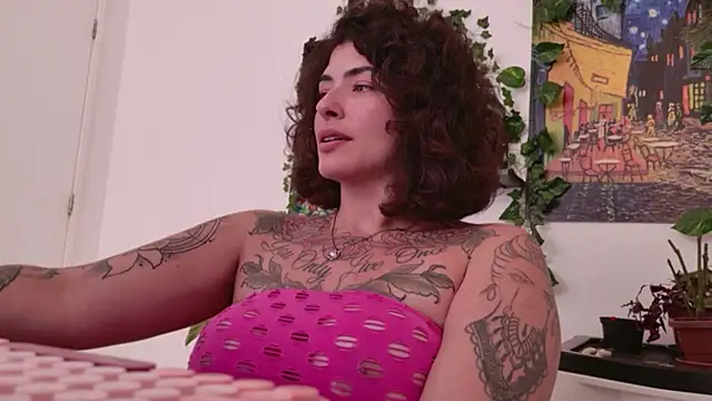 TaliMajesty's cam snapshot