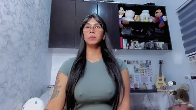 MsHugecockGoddess live sex cam