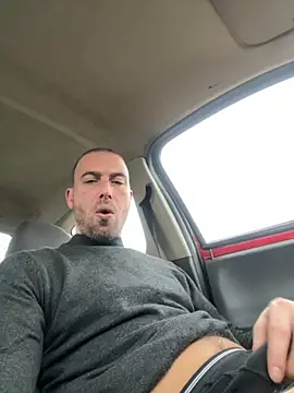 Rotteei1 live sex cam