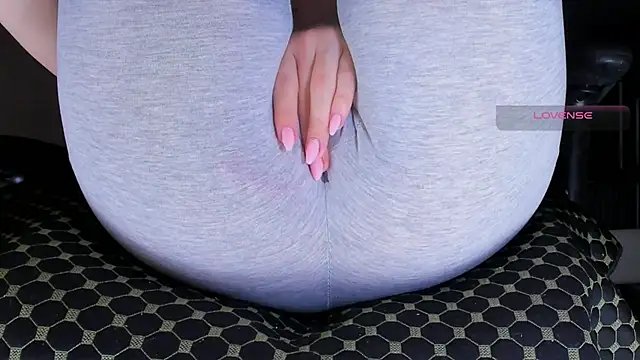 Cameltoe_squirt_inPants live sex cam