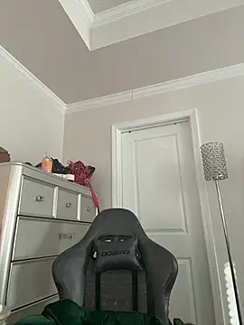 butterflybootyy live sex cam