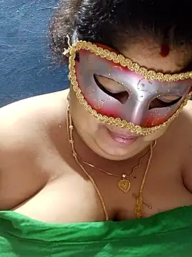 tamilthanushri live sex cam