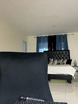 Latina-miss's cam snapshot