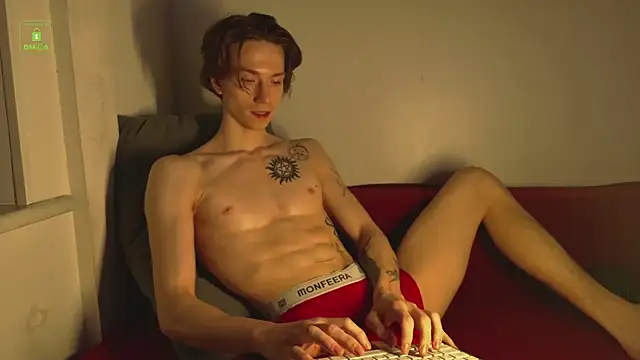 ares_pallini's cam snapshot