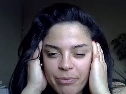 ITALIANASISIXX's cam snapshot