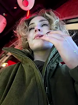 KellyKeler live sex cam