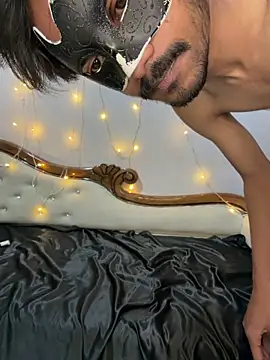 Lovebirdss live sex cam