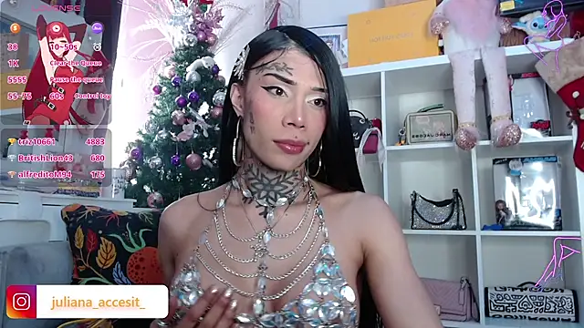 caroline_cossei live sex cam