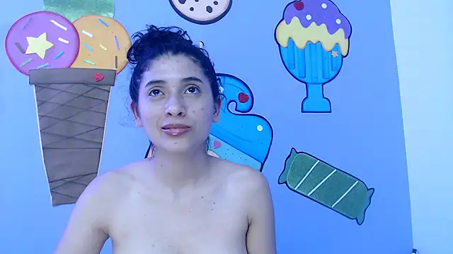 skinnykalitzo18's cam snapshot