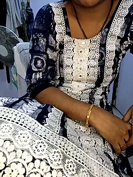 Cute-Telugu-Teacher live sex cam