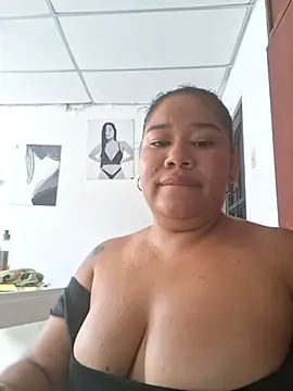 Sarahy- live sex cam