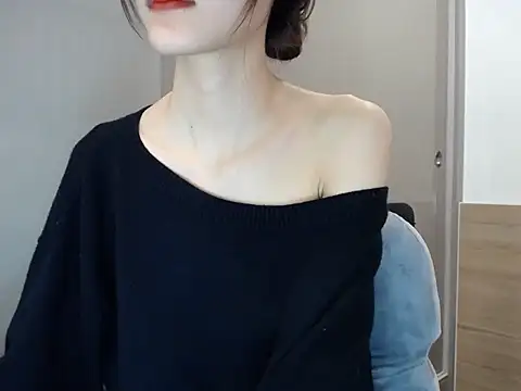 Elysia_babiiu's cam snapshot