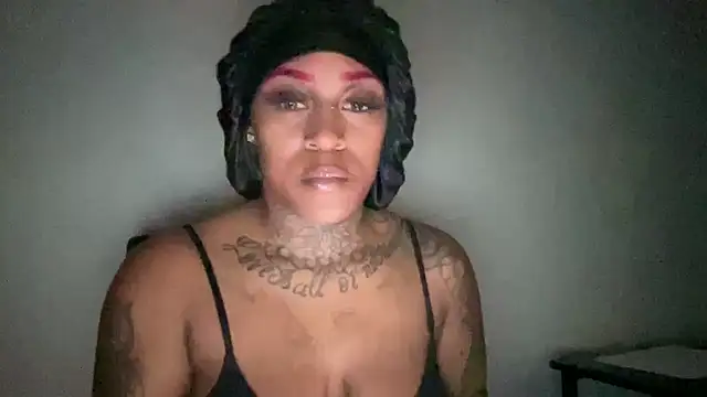 Creamesensation live sex cam