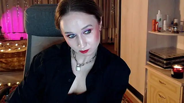 ClassyInna live sex cam