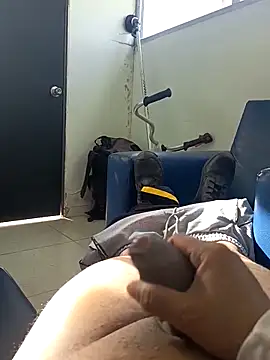 Loquillopajero live sex cam