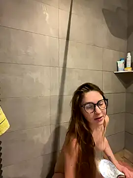 DirtyyoungIna's cam snapshot