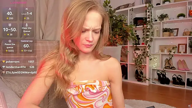 Kara_smalltits live sex cam