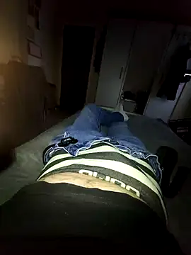 pascalino100's cam snapshot