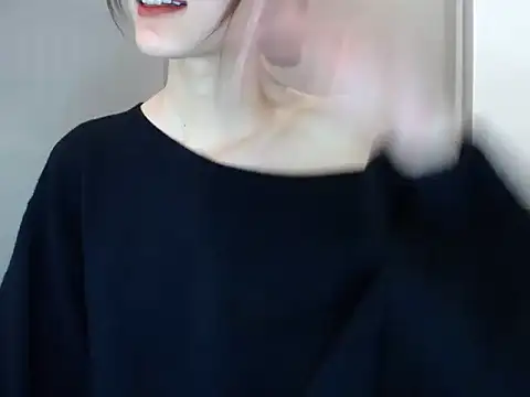 Elysia_babiiu's cam snapshot