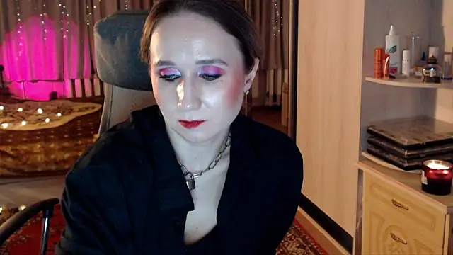 ClassyInna's cam snapshot