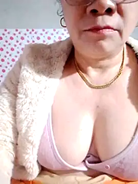 small-house123 live sex cam