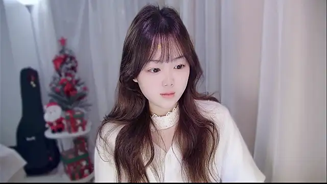 YUANYUAN-A live sex cam