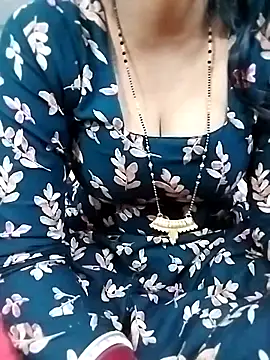 Shivangi-Sinha's cam snapshot