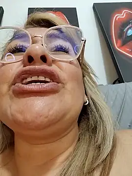 AlexxiaaMat live sex cam