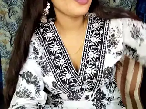 Aarvi_Arora live sex cam