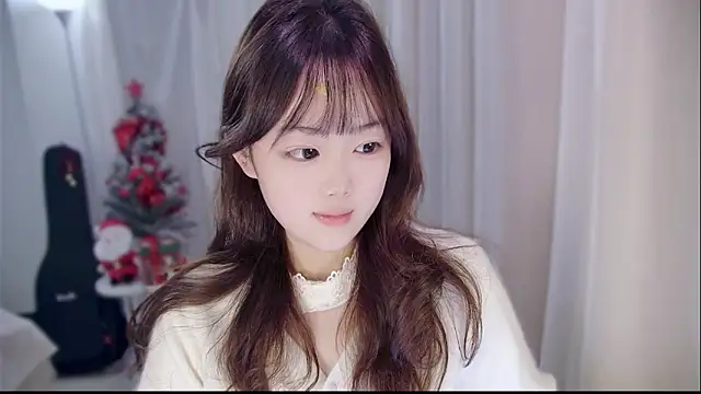 YUANYUAN-A live sex cam