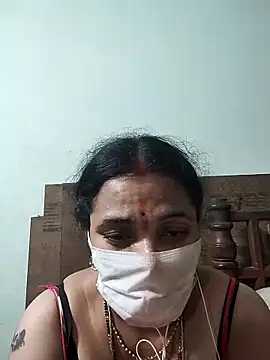 bhavyasri_55's cam snapshot