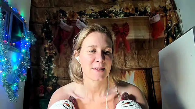 Lola_Belgium's cam snapshot