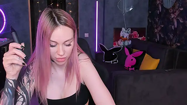 Blckmirrorr live sex cam