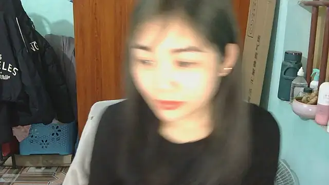 Uhem112 live sex cam