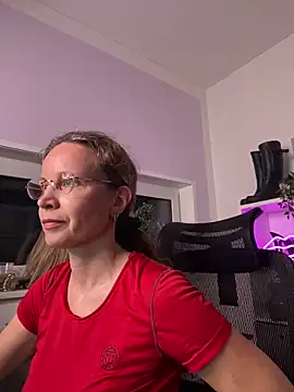 AnnikaRose live sex cam