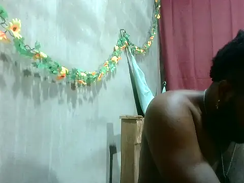 2ocmaxi live sex cam